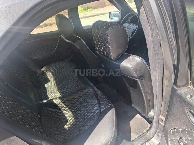 Mercedes C 220 d 2000, 325,465 km - 2.2 l - Bakı