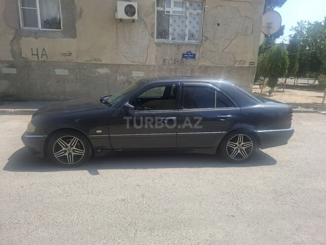 Mercedes C 220 d 2000, 325,465 km - 2.2 l - Bakı