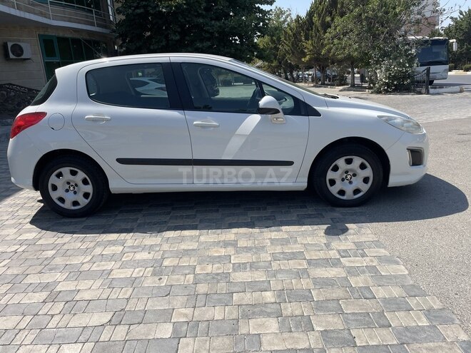 Peugeot 308 2013, 130,300 km - 1.6 l - Sumqayıt
