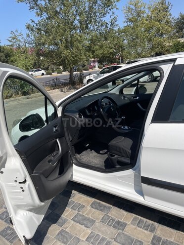 Peugeot 308 2013, 130,300 km - 1.6 l - Sumqayıt