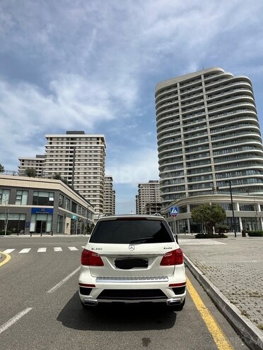 Mercedes GL 550 2012, 210,000 km - 5.5 l - Bakı