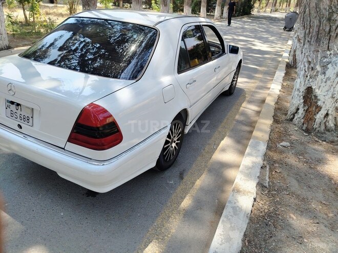 Mercedes C 220 d 1995, 200,000 km - 2.2 л - Bakı