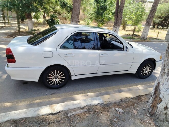 Mercedes C 220 d 1995, 200,000 km - 2.2 л - Bakı