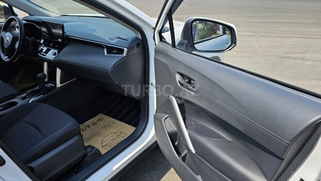 Toyota Corolla Cross 2025, 6,000 km - 2.0 l - Gəncə