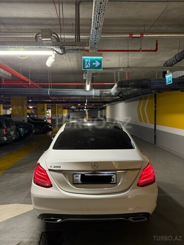 Mercedes C 300 2017, 194,500 km - 2.0 l - Bakı