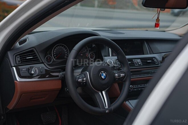 BMW 528 2015, 185,000 km - 2.0 l - Gəncə