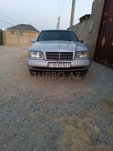Mercedes C 220 1995, 35,900 km - 2.2 l - Bakı