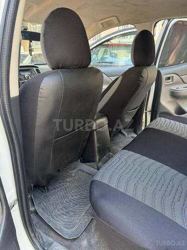 Mitsubishi L200 2016, 277,000 km - 2.4 l - Bakı