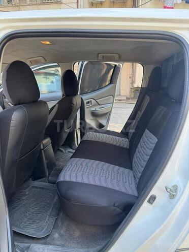 Mitsubishi L200 2016, 277,000 km - 2.4 l - Bakı