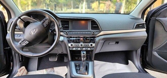 Hyundai Elantra 2020, 57,880 km - 2.0 l - Bakı
