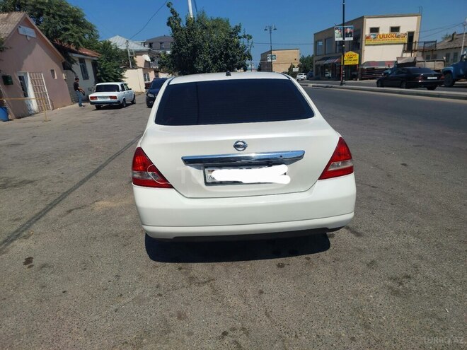 Nissan Tiida 2008, 360,000 km - 1.6 l - Quba