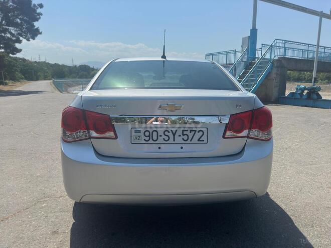 Chevrolet Cruze 2012, 442,000 km - 1.4 l - Quba
