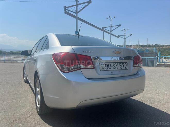 Chevrolet Cruze 2012, 442,000 km - 1.4 l - Quba