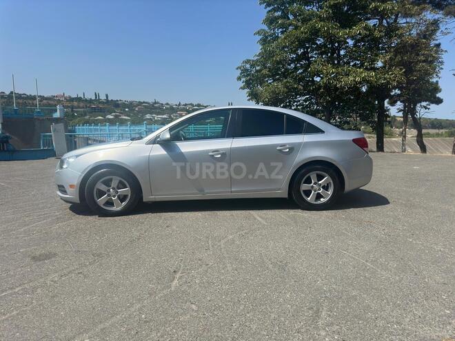 Chevrolet Cruze 2012, 442,000 km - 1.4 l - Quba