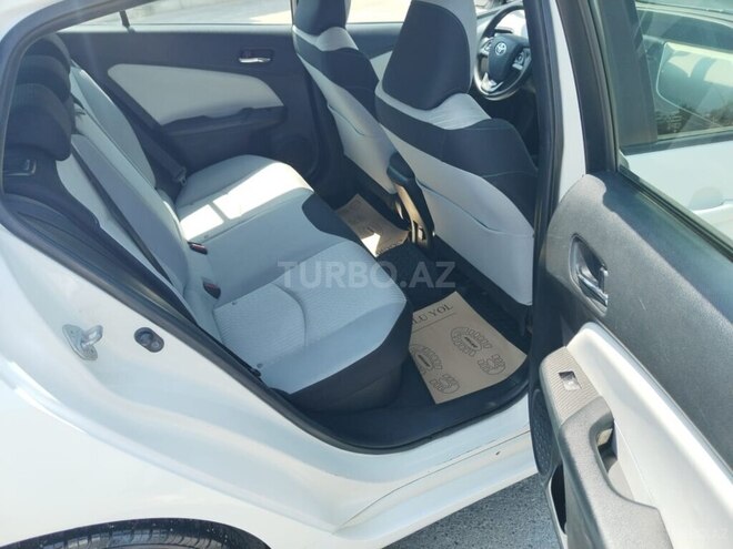 Toyota Prius 2018, 130,000 km - 1.8 l - Sumqayıt