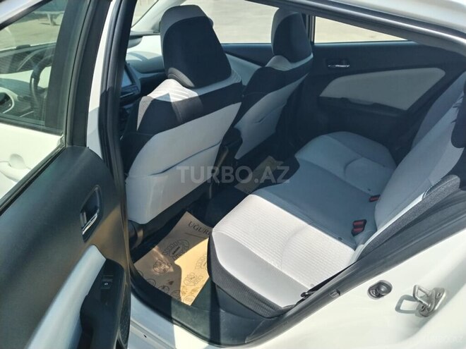 Toyota Prius 2018, 130,000 km - 1.8 l - Sumqayıt