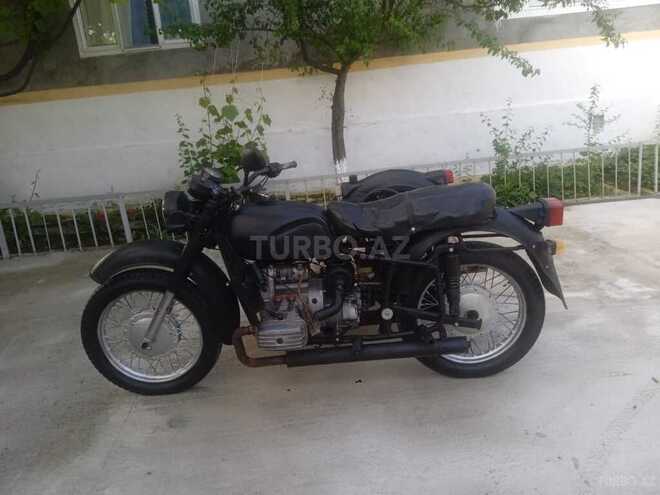 Dnepr K-750 1975, 150,000 km - 0.2 l - Saatlı
