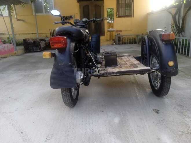 Dnepr K-750 1975, 150,000 km - 0.2 l - Saatlı