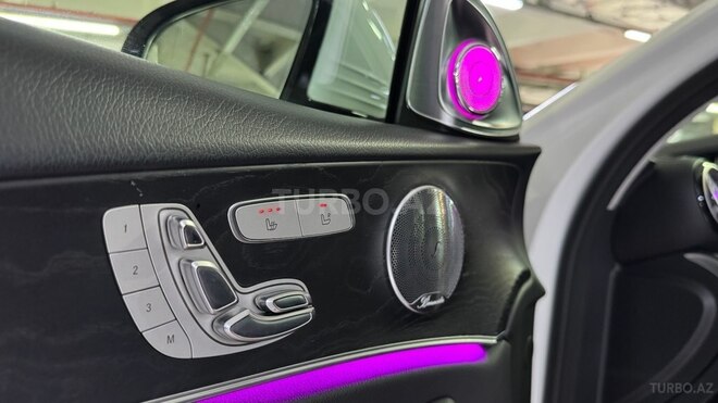 Mercedes E 220 d 2018, 111,000 km - 2.0 л - Bakı