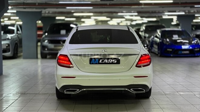 Mercedes E 220 d 2018, 111,000 km - 2.0 л - Bakı