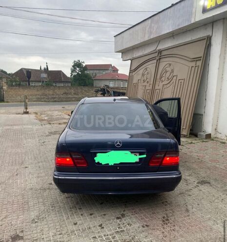 Mercedes E 280 1999, 389,000 km - 2.8 l - Masallı