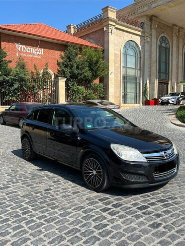 Opel Astra 2009, 272,000 km - 1.4 l - Bakı