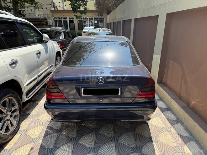 Mercedes C 200 1999, 333,000 km - 2.0 l - Bakı
