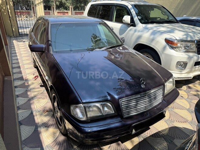 Mercedes C 200 1999, 333,000 km - 2.0 l - Bakı