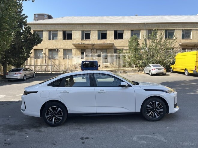 Changan Qiyuan A05 2025, 0 km - 1.5 л - Bakı
