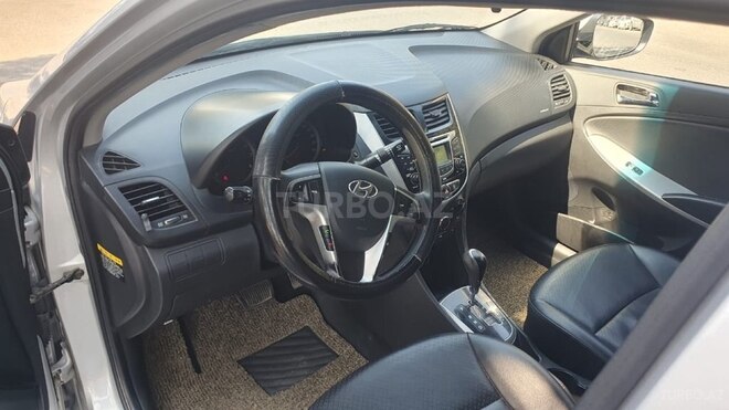 Hyundai Accent 2013, 122,000 km - 1.4 l - Bakı
