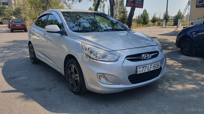 Hyundai Accent 2013, 122,000 km - 1.4 l - Bakı