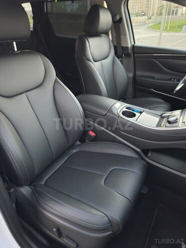 Hyundai Santa Fe 2023, 32,000 km - 1.6 l - Bakı