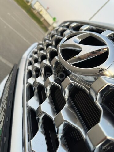 Hyundai Santa Fe 2023, 32,000 km - 1.6 l - Bakı