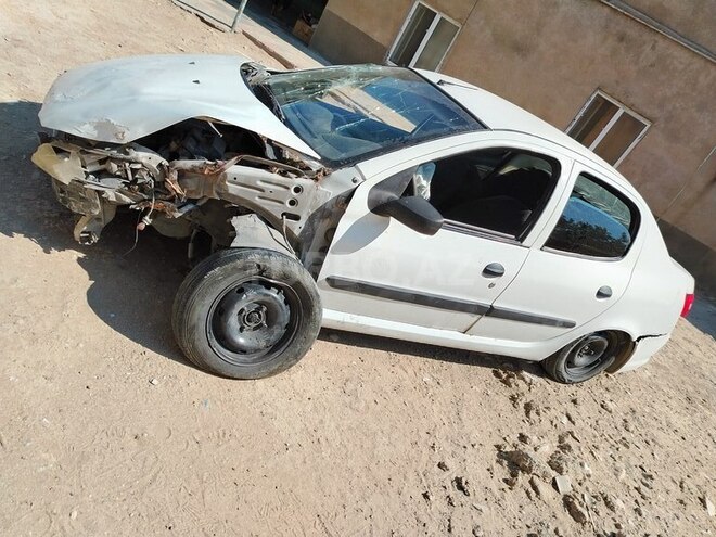 Iran Khodro Runna 2014, 380,000 km - 1.6 л - Bakı