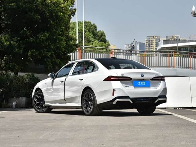 BMW i5 2025, 0 km - 0.0 l - Bakı