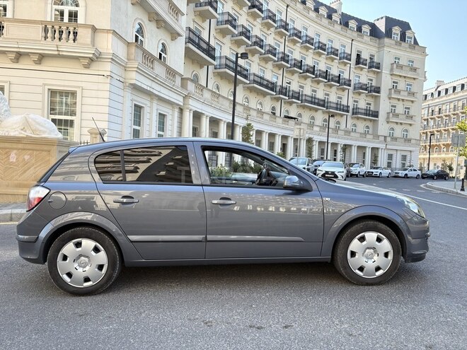 Opel Astra 2005, 271,000 km - 1.4 l - Bakı
