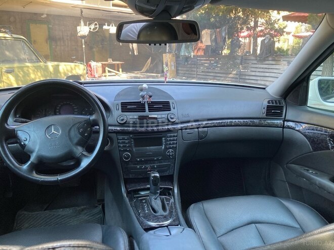 Mercedes E 220 d 2003, 453,453 km - 2.2 l - Sumqayıt
