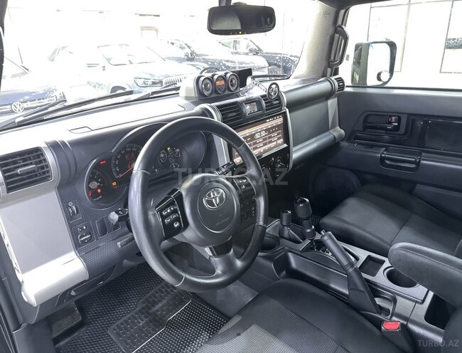 Toyota FJ Cruiser 2013, 138,200 km - 4.0 l - Bakı