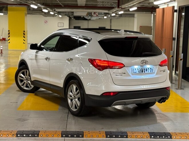 Hyundai Grand Santa Fe-7