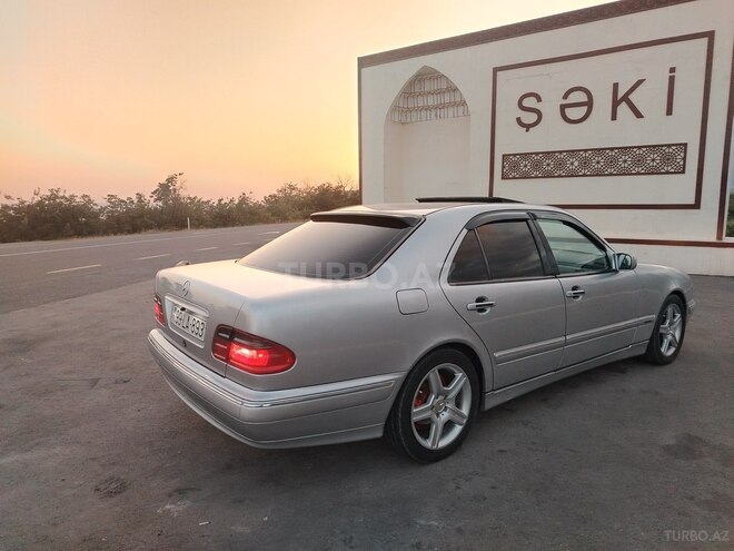 Mercedes E 240 2000, 35,400 km - 2.4 l - Şəki