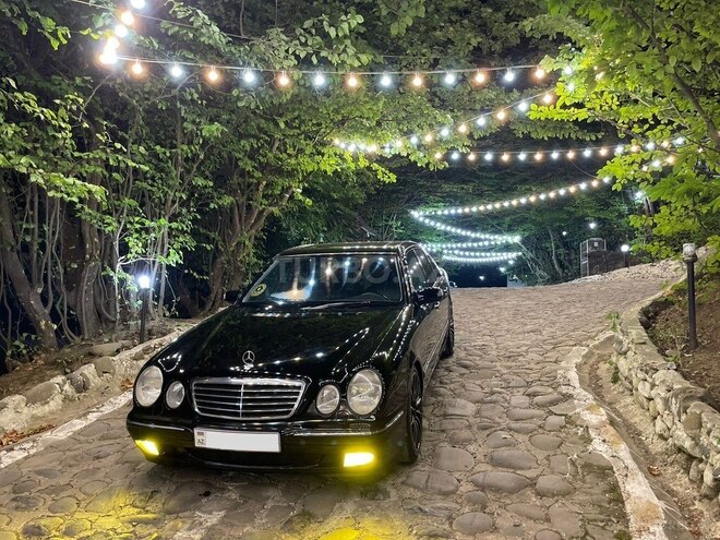 Mercedes E 320 2000, 328,000 km - 3.2 l - Bakı
