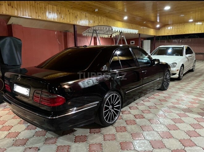 Mercedes E 320 2000, 328,000 km - 3.2 l - Bakı