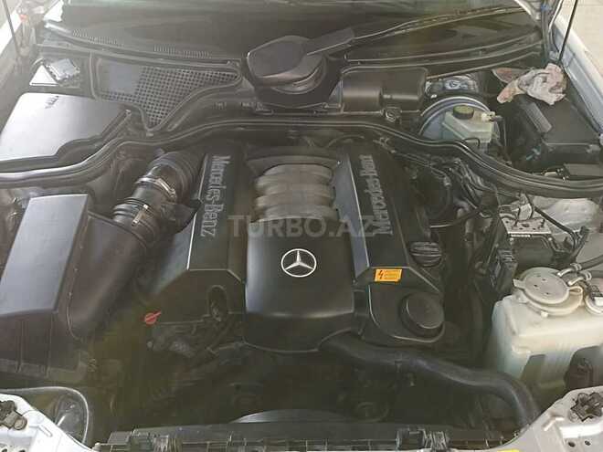 Mercedes E 240 2000, 173,946 km - 2.4 l - Sabirabad