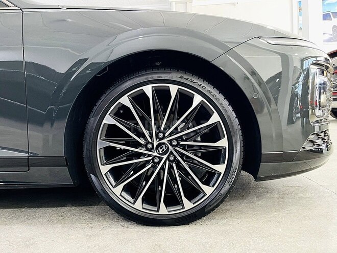 Hyundai Grandeur 2023, 17,000 km - 1.6 l - Bakı