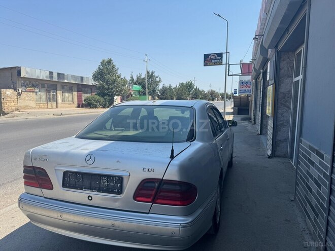 Mercedes E 220 d 2001, 409,000 km - 2.2 l - Sumqayıt