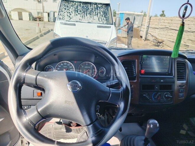 Nissan Urvan 2008, 203,099 km - 3.0 l - Bakı
