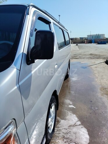 Nissan Urvan 2008, 203,099 km - 3.0 l - Bakı