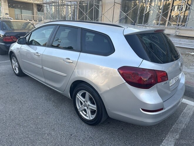 Opel Astra 2011, 205,000 km - 1.3 l - Bakı