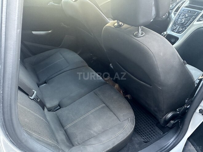 Opel Astra 2011, 205,000 km - 1.3 l - Bakı