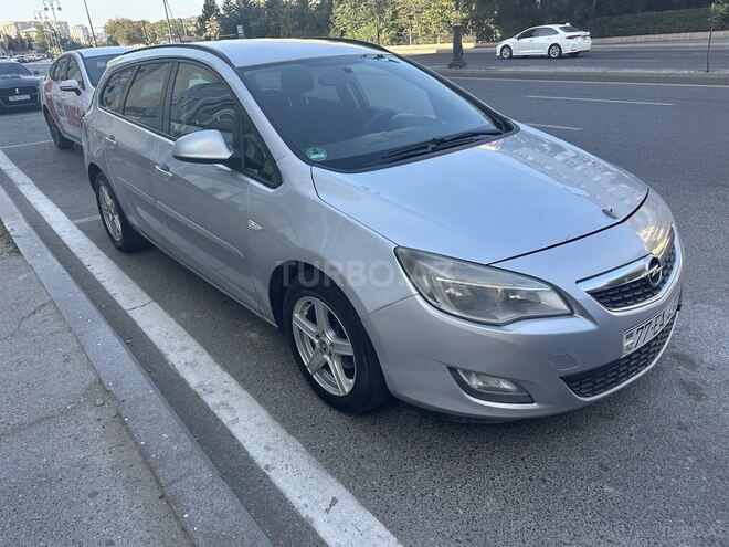Opel Astra 2011, 205,000 km - 1.3 l - Bakı